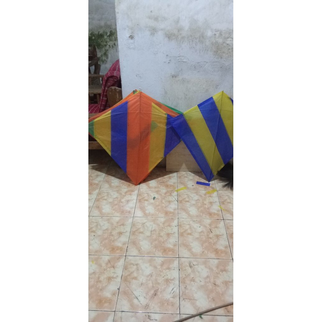 layangan aduan super jumbo, aduan super.