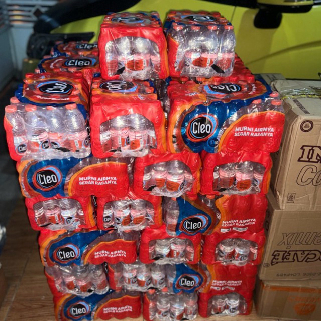 

1 KRAT CLEO BOTOL 24PCS