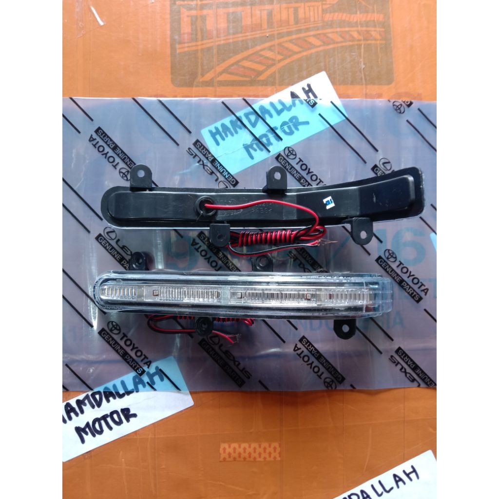 lampu sen sein spion Innova 2012-2014