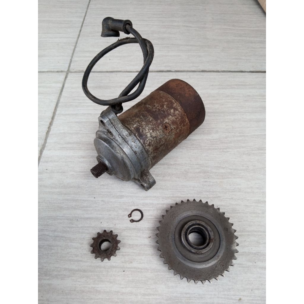 dinamo stater honda c70  lengkap gigi kecil dan besar original