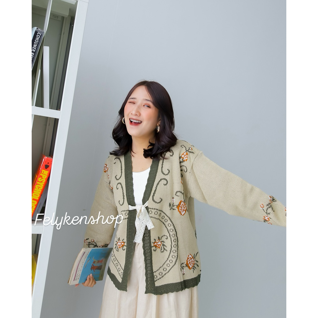 ELESA CARDI KNIT FLOWERS VINTAGE