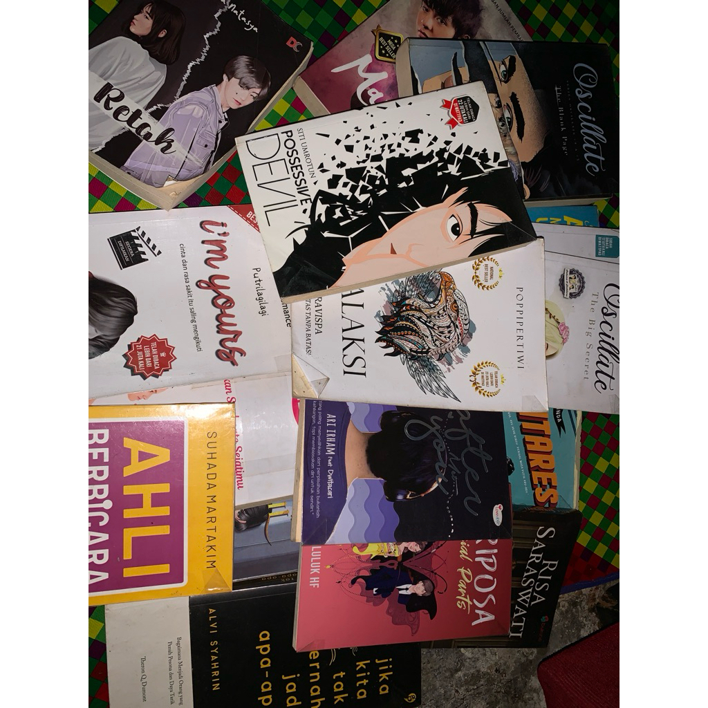 PRELOVED NOVEL GALAKSI, ANTARES, LIVING WITH THE DEVIL, POSSESIVE DEVIL, MARIPOSA, OSCILLATE, ASYA S