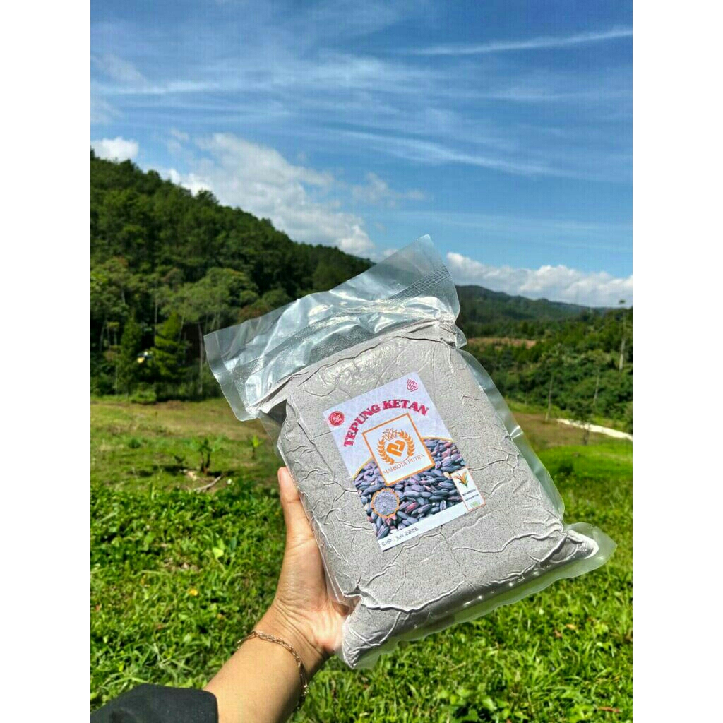 

TepunG ketan Hitam 1kg. ORIGINAL. Kemasan Vacum.Cap mahkota putra