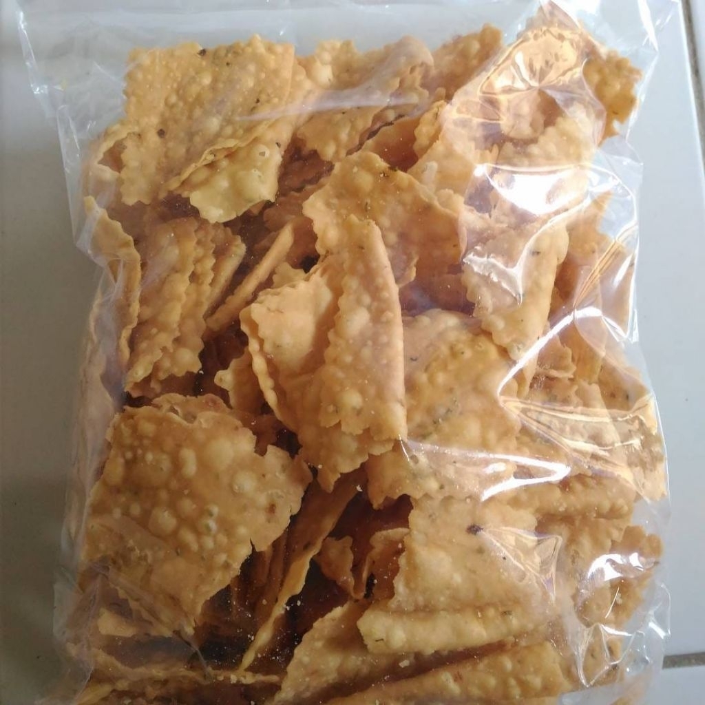 

Kripik bawang 250gr /cemilan keripik