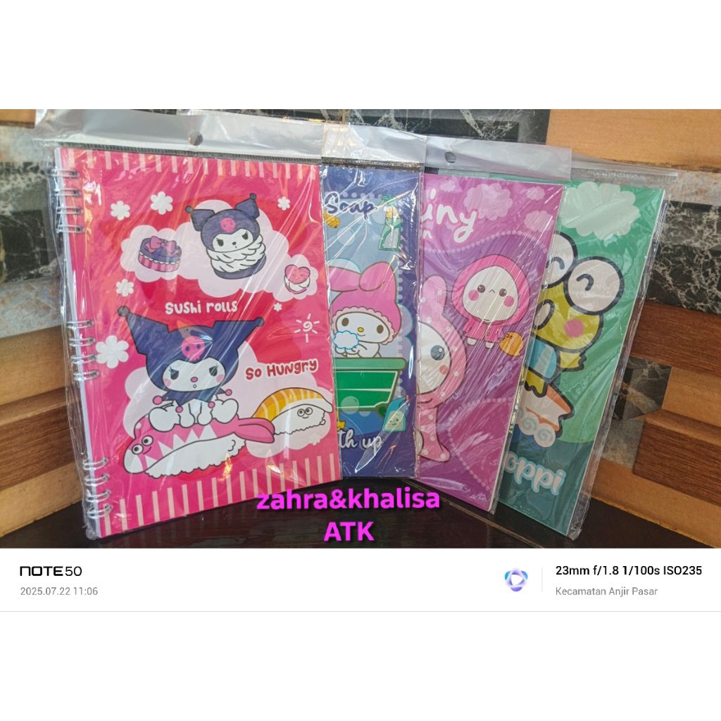 

BUKU NOTE BOOK BINDER MOTIF KARAKTER