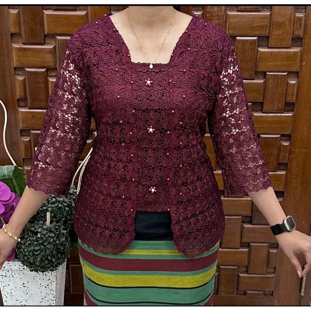 Blus Brokat Hoki Premium