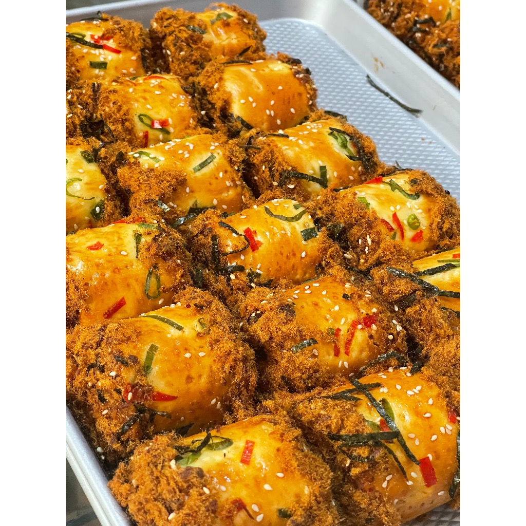 

Roti Abon - Salted Egg/Garlic Truffle