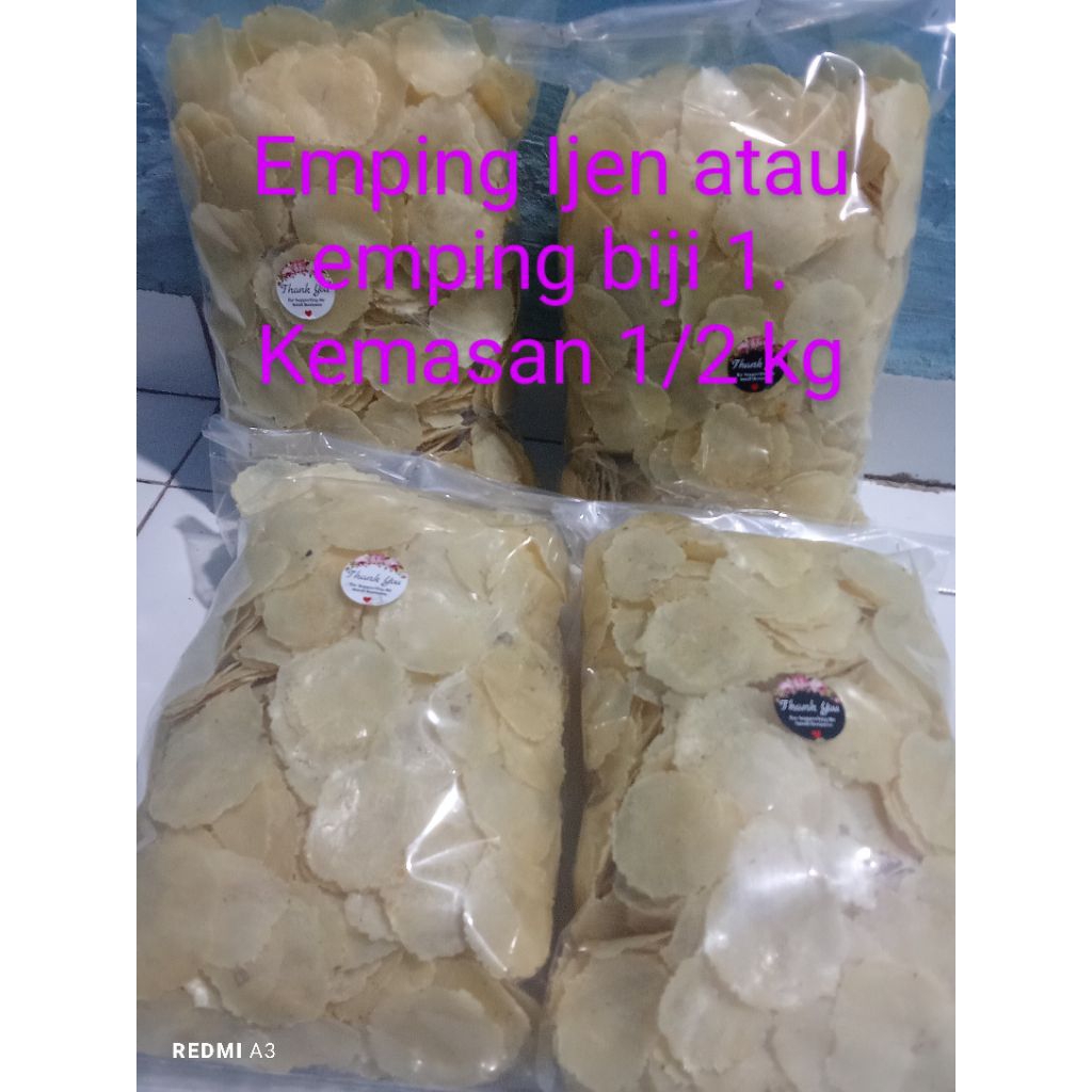 

emping ijen/biji 1 dengan kemasan 1kg,1/2kg dan 1/4 kg.