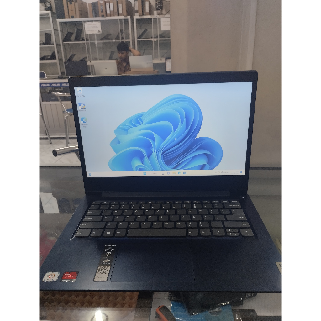LENOVO IDEAPAD 3 14ADA05 - AMD Athlon silver 3050U - RAM 4GB - SSD 256GB - Layar 14" FHD - Wind 11