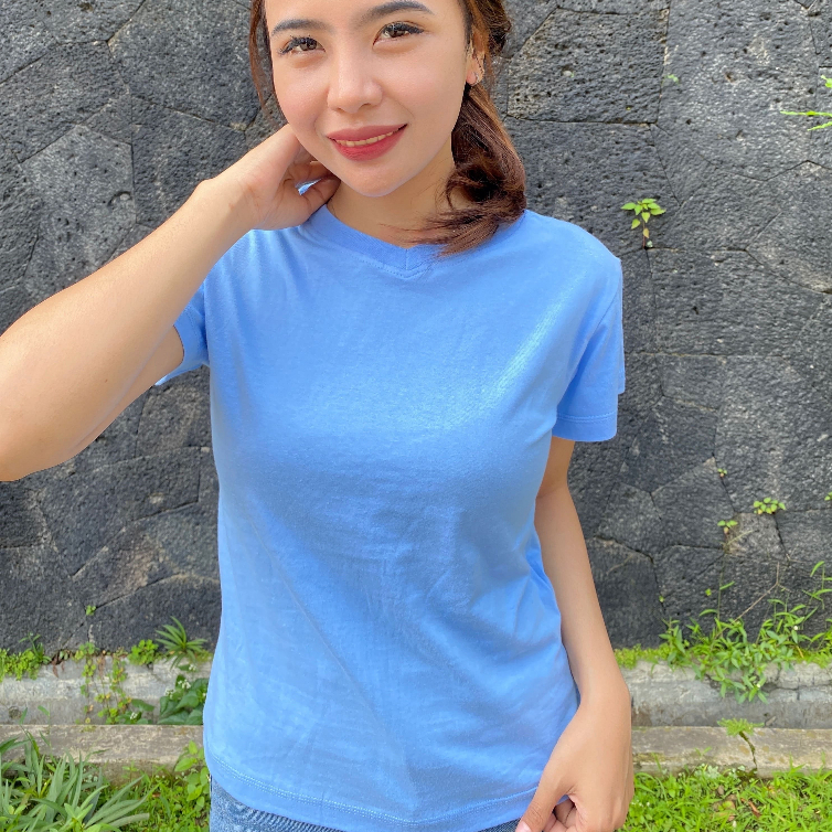 KAOS | BAJU | ATASAN | CROP TOP | BAJU CROP TOP WANITA KERAH-V | CROP TOP WANITA WARNA BIRU | LUXELO