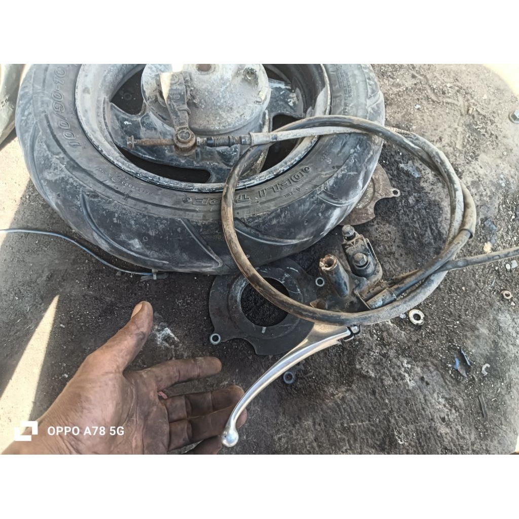 pelek KYMCO easy 100cc tromol bagian depan ORI Kymco