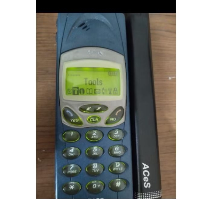 Ericsson R190 Hp Satellite antena panjang