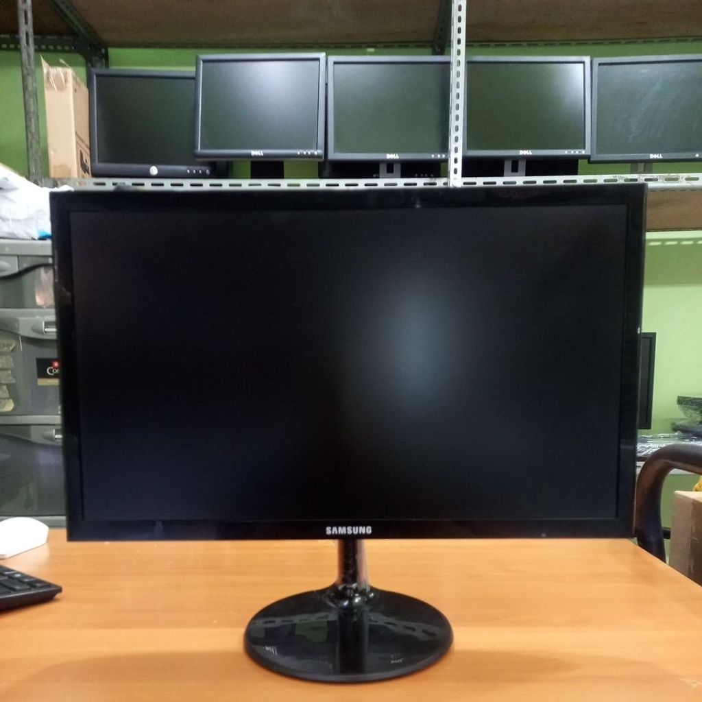 MONITOR SAMSUNG LED 19INCH LIKE NEW LENGKAP KABEL