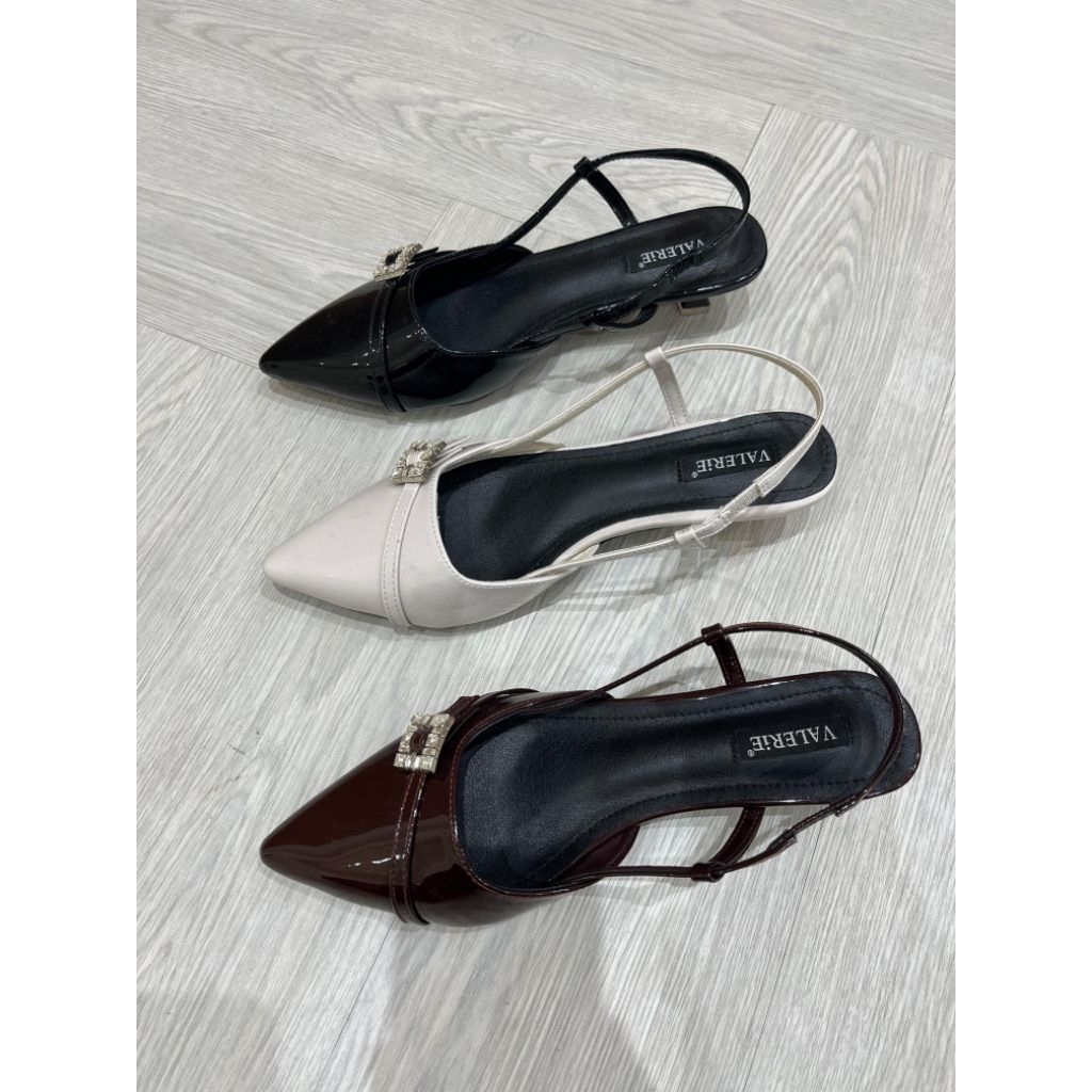 V322-A39 Heels 3cm Valerie
