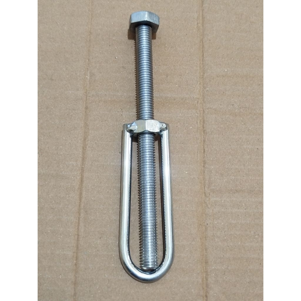 Baut Gantungan Ban Serep Avanza Xenia