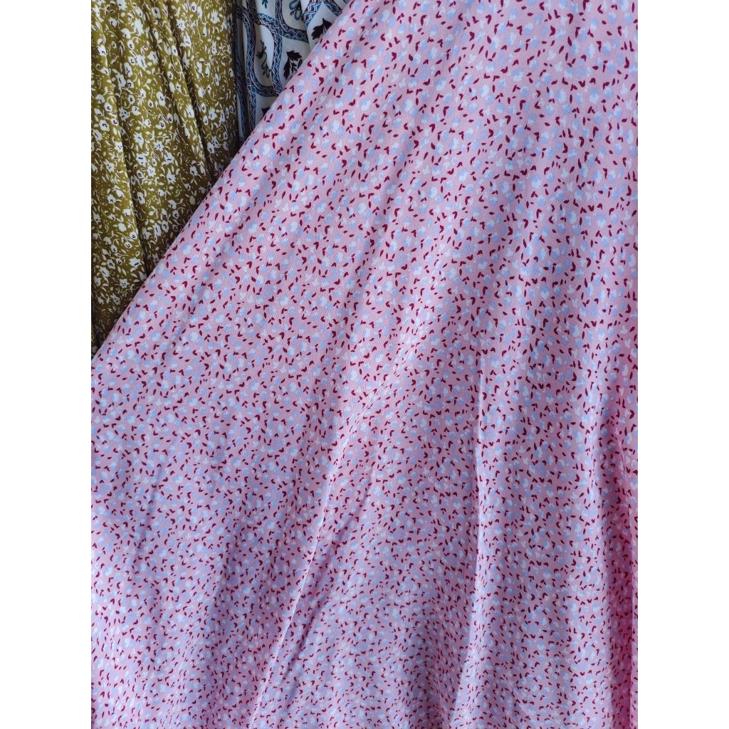 rayon viscose motif bunga kecil