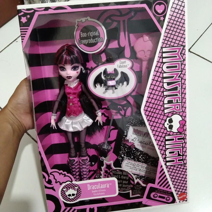 Monster High Draculaura Reproduction Doll