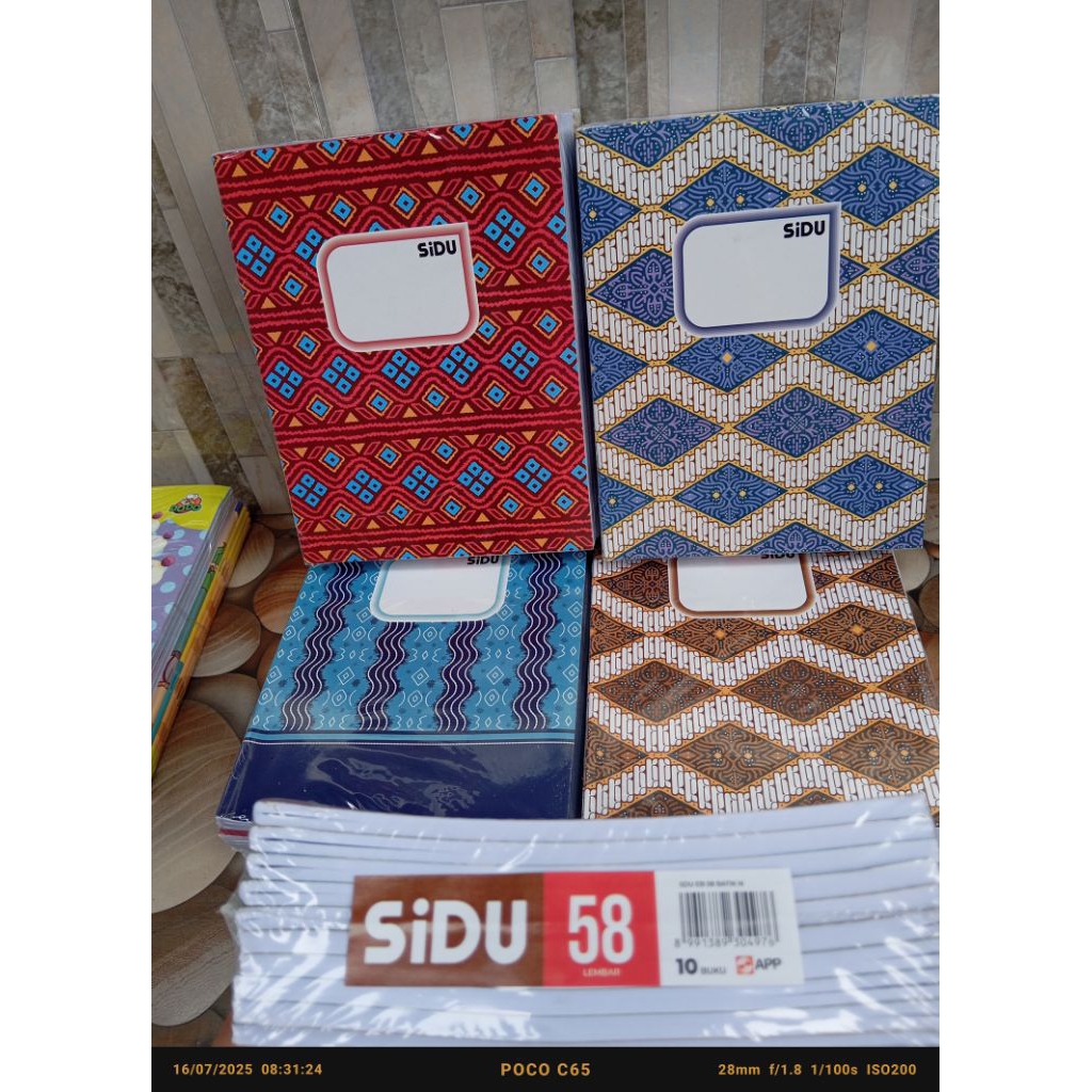 

BUKU TULIS SIDU MOTIF BATIK ( 1 PACK) 58 lembar isi 10 buku murah tebal