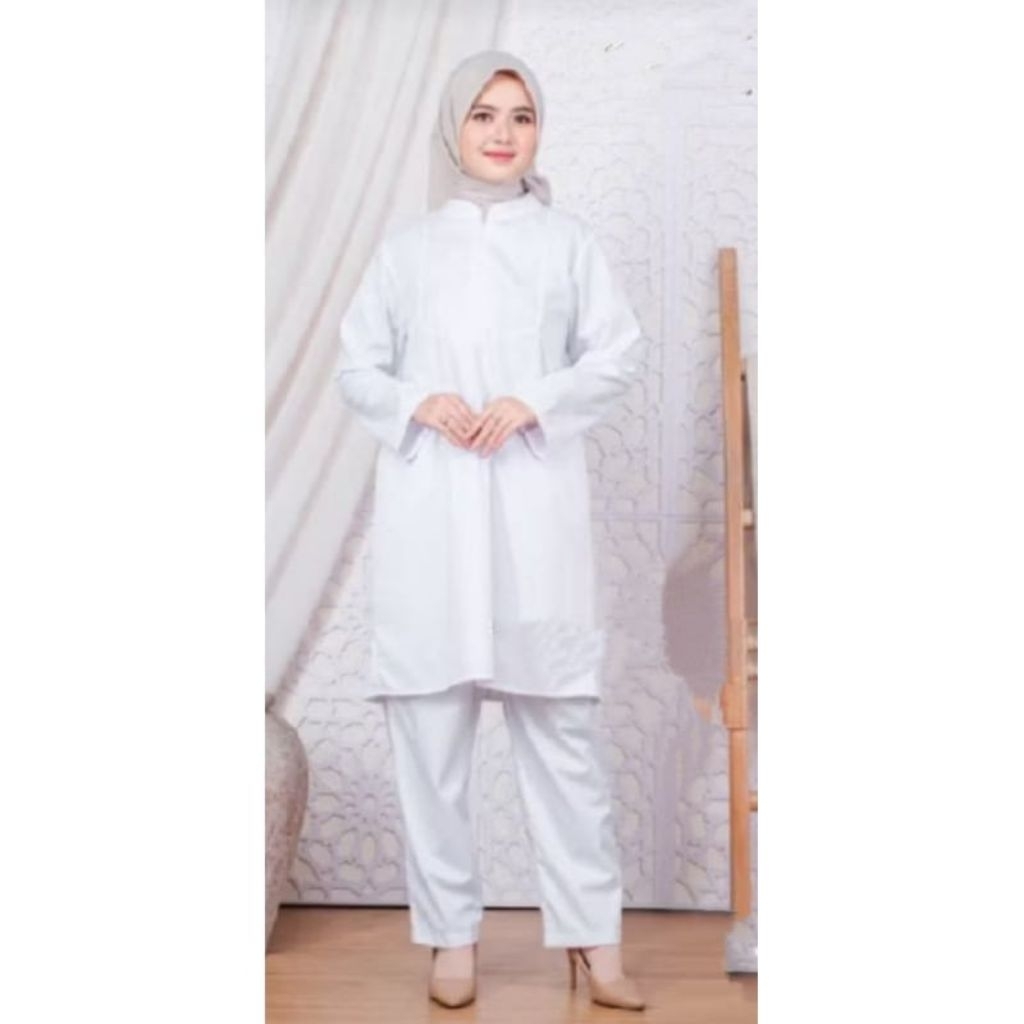 SETELAN BAJU IHROM WANITA UNTUK HAJI DAN UMROH