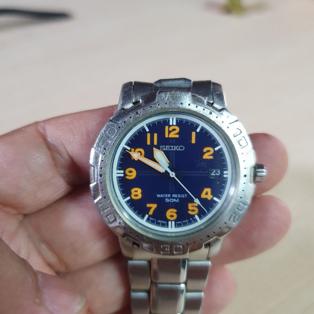 Jam tangan Seiko 7n42 8230