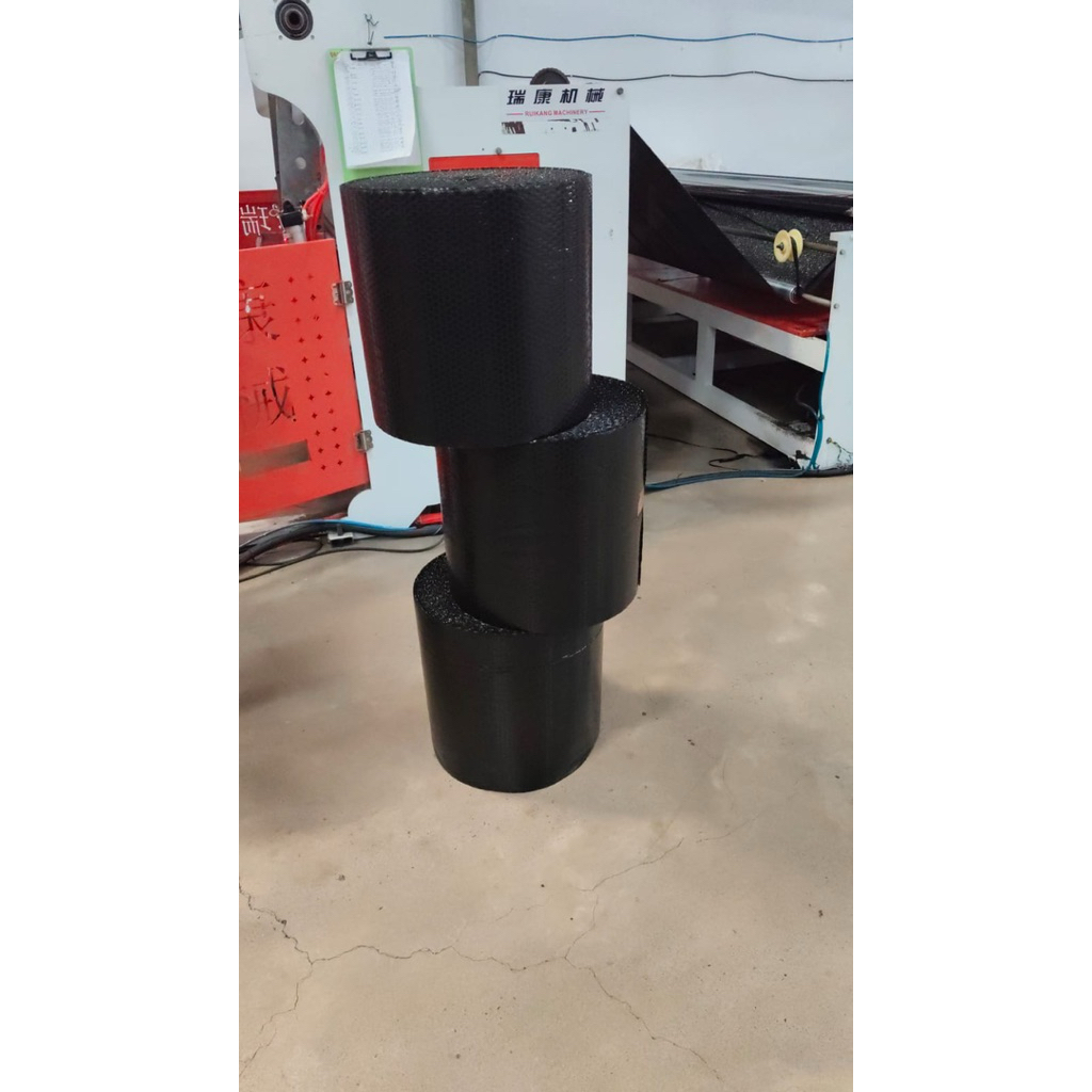 

Bubble Wrap roll tebal tanpa cord 1kg hitam