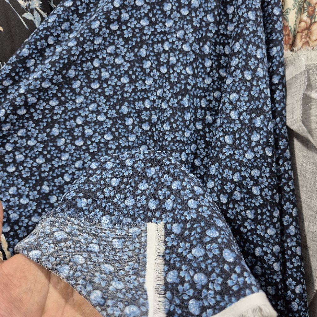 Kain Prada Crepe Motif - Kain Crepe Prada Motif - Harga Tertera 0,5 Meter