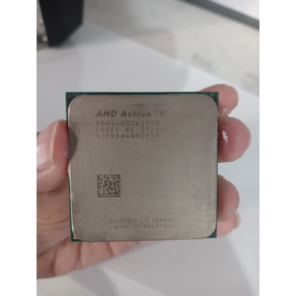 PROCESSOR PROSESSOR AMD ATHLON II ADX2400CK23GQ CAEEC AE 0928APDW 9299864G90296 - ercomp1