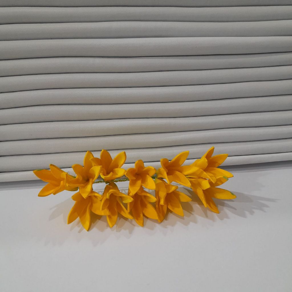 semanggi bunga jepun