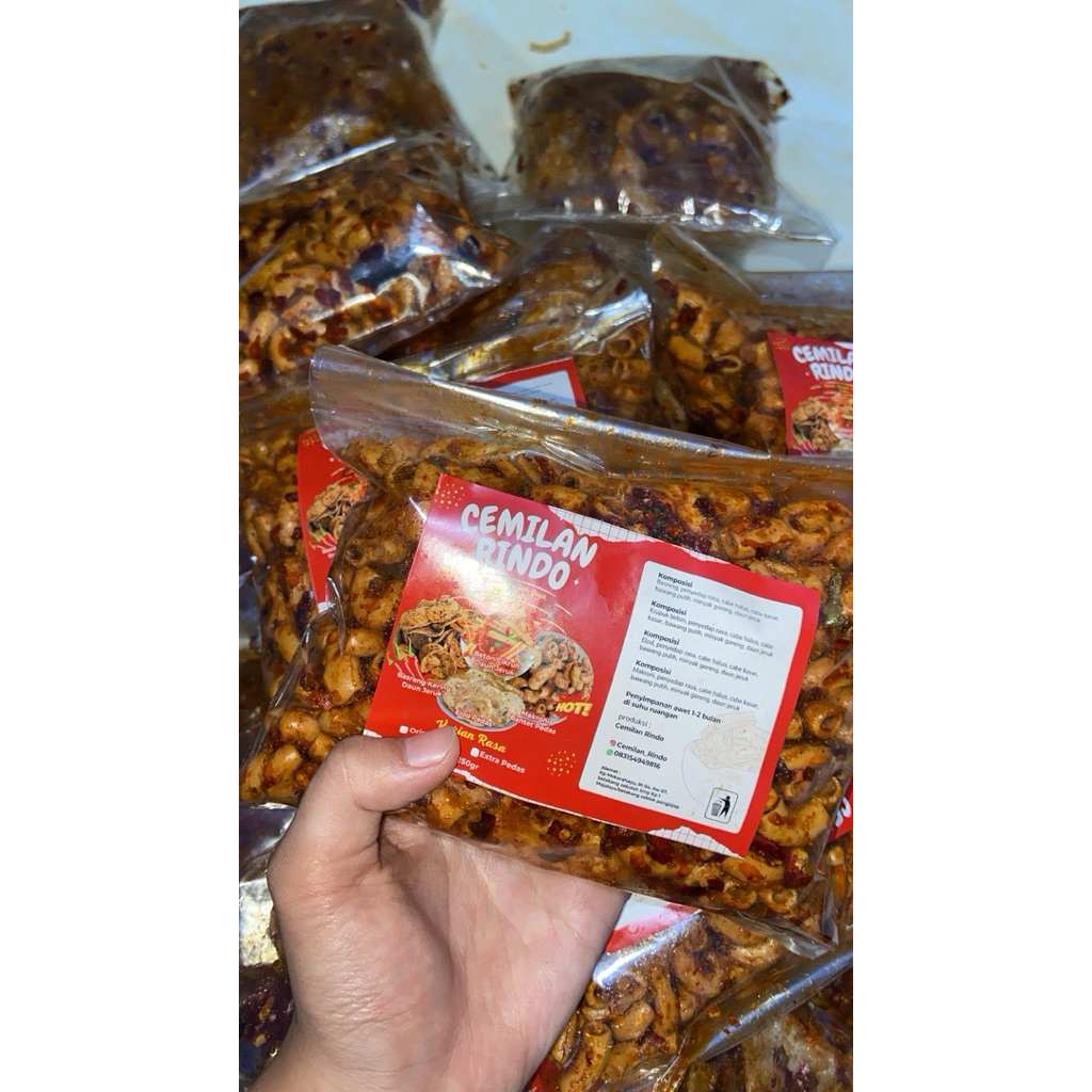 

makaroni bantet ekstra pedas daun jeruk 250gr bumbu cikruh medok gakeras sama sekali
