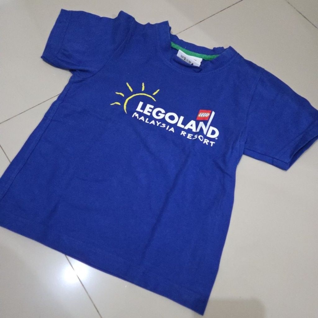 Kaos anak LEGO/kaos LEGOland di KL original conter size 3-4th  (preloved) like a new