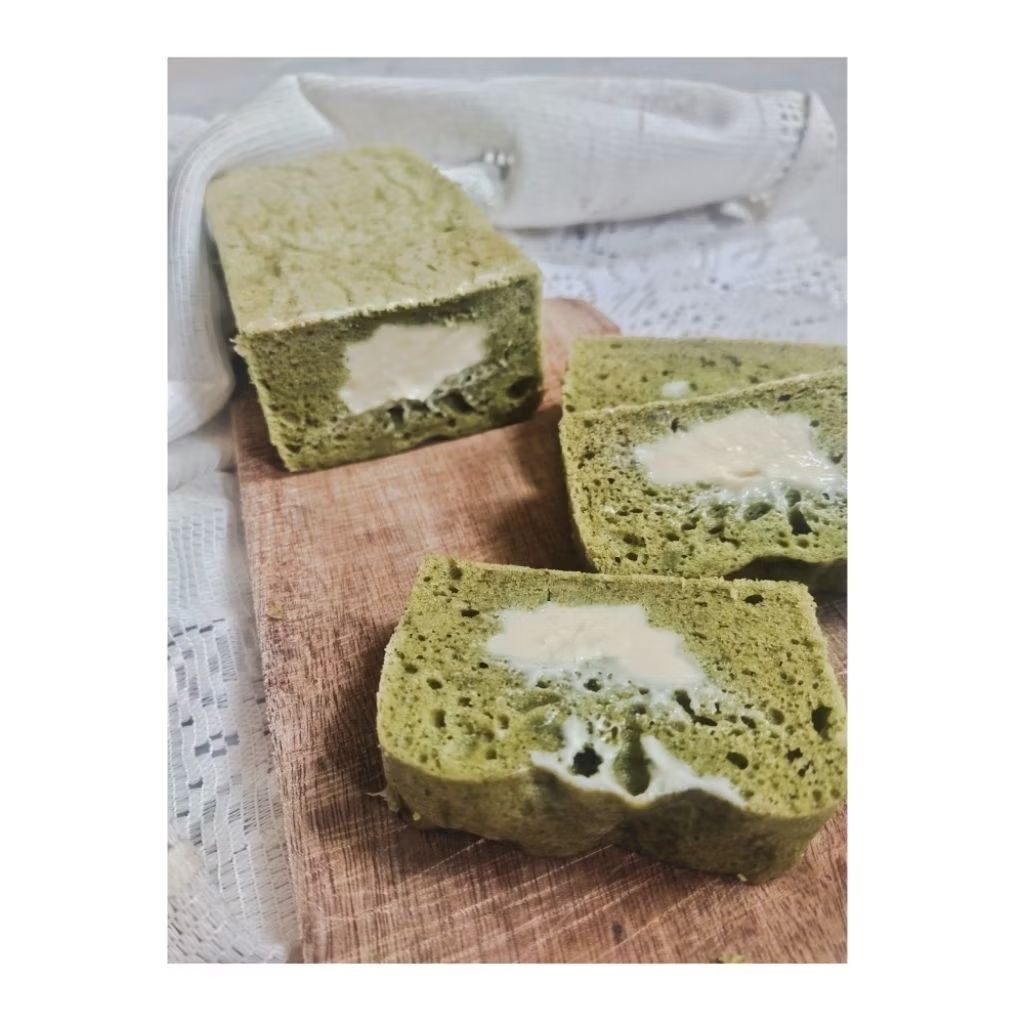 

Bolu Ketan Hitam Keju Lumer