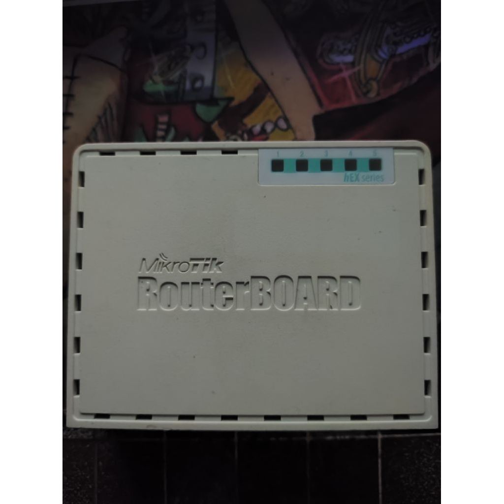 Mikrotik RB750r2