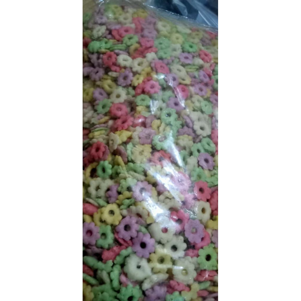 

SNACK RIBUT AJISAN SAKURA ENAK GURIH LEZAT 500 GRAM