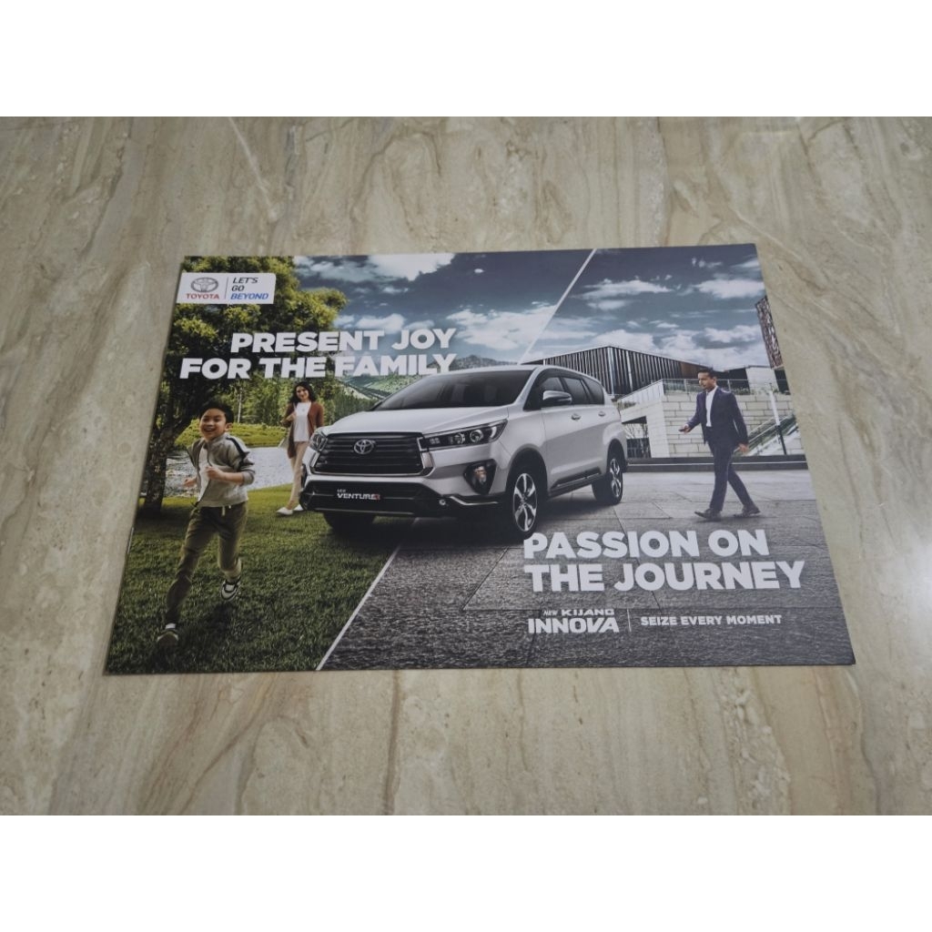 brosur katalog mobil toyota kijang innova 2020 booklet buku