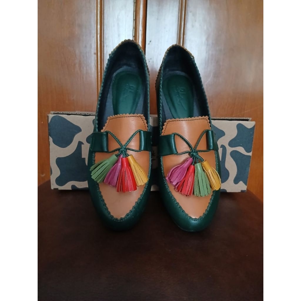 Preloved Serlium Leather Chinde size 36