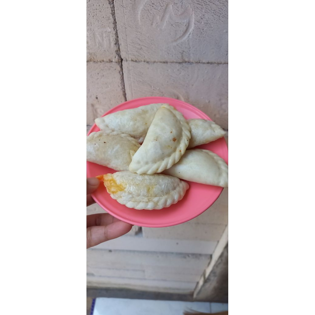 

cireng isi ayam pedas,enak,pedas,guris,manis, kenyal,isi 6