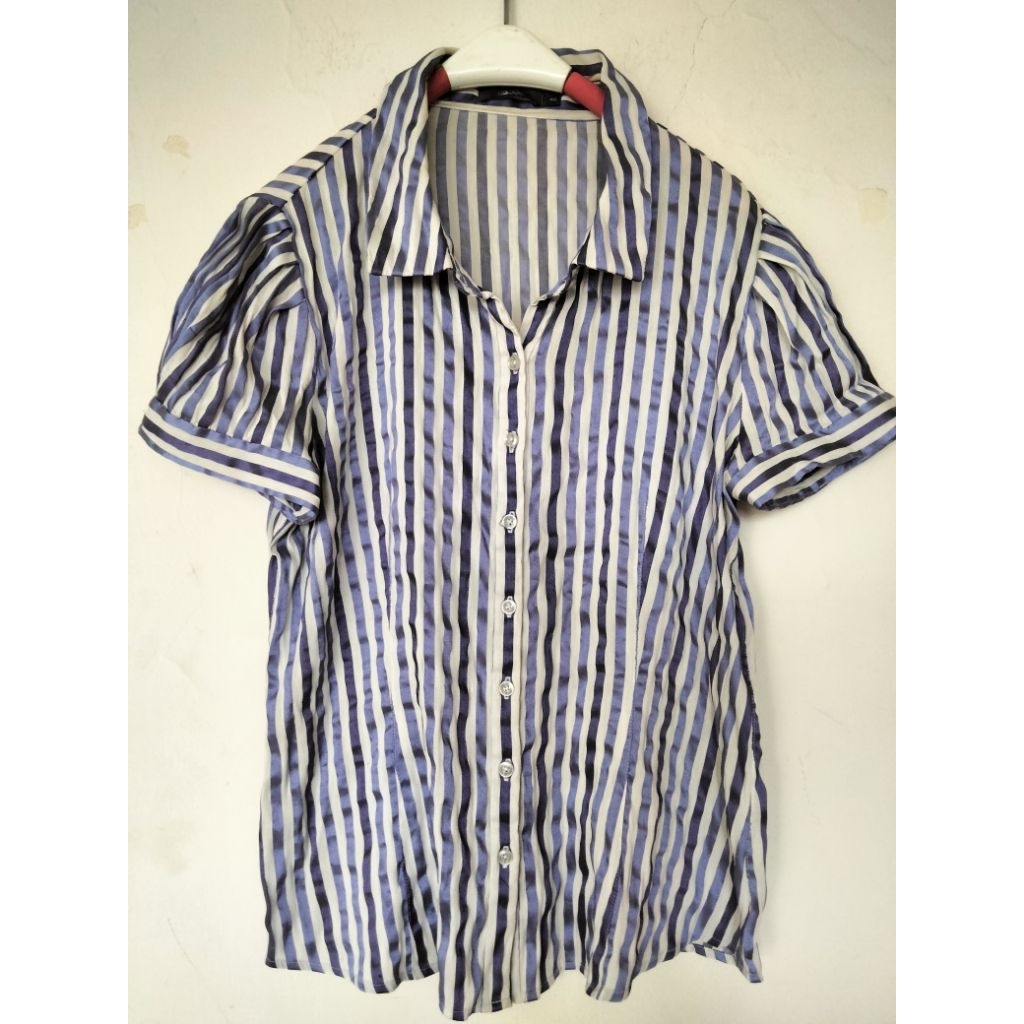 Atasan cewek kemeja garis biru ( PRELOVED )