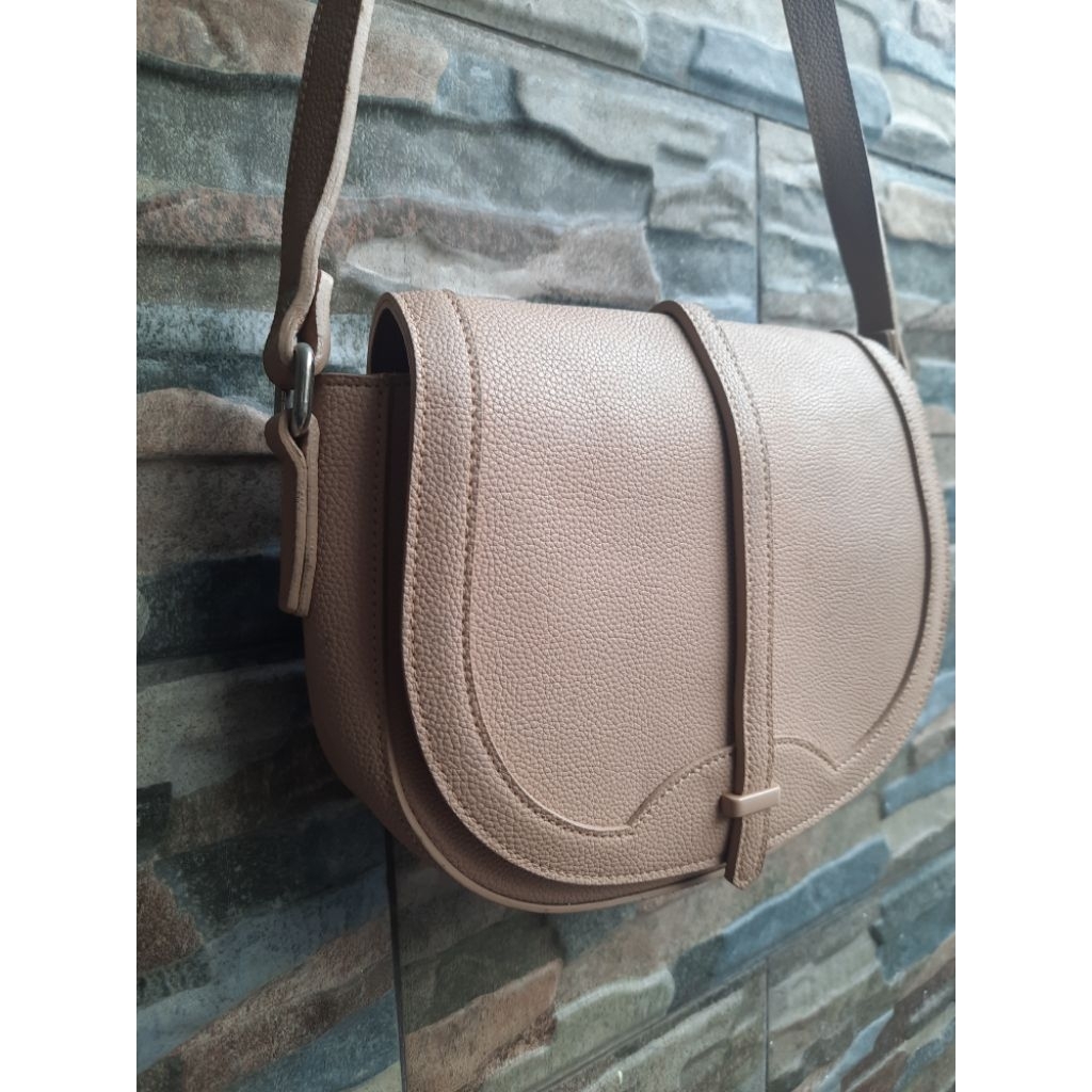 Sling VINCIS - TAS PRELOVED BRANDED ORIGINAL