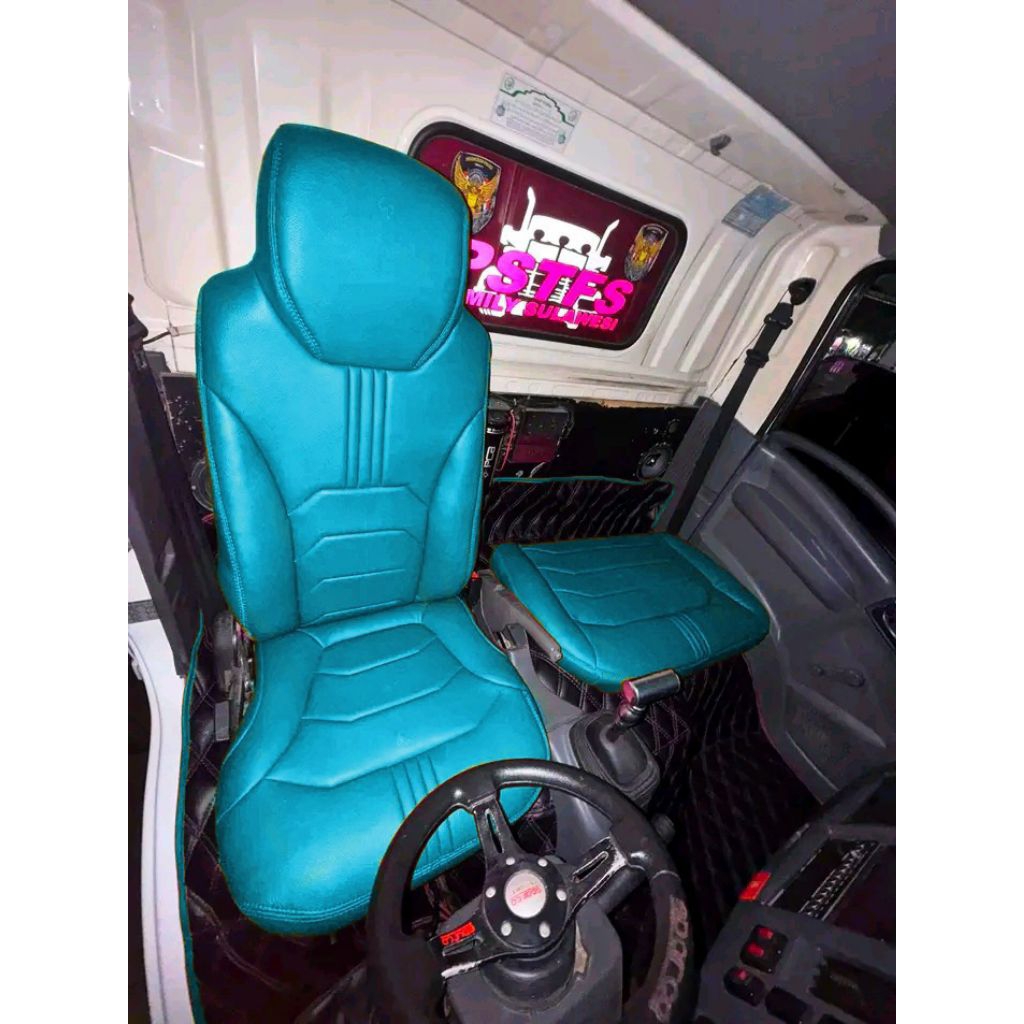 Sarung / Cover jok variasi untuk mobil ( Isuzu Elf Giga Nmr71 ) Model variasi motif
