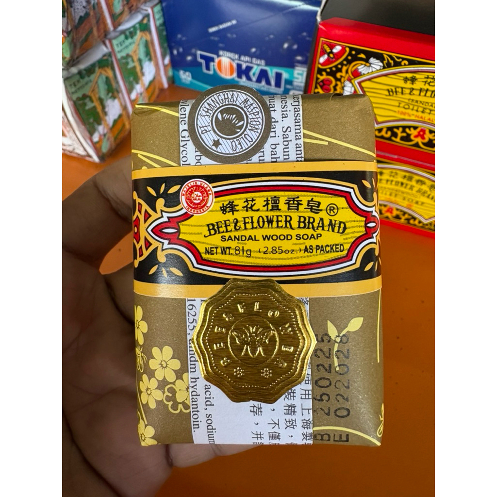 SABUN BATANG MANDI BEE FLOWER / SABUN TAWON /SABUN KAYU CENDANA