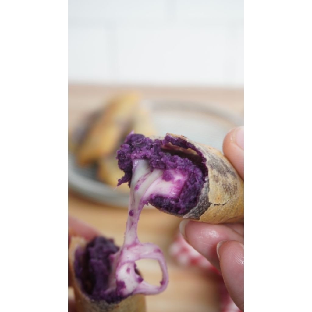 

Frozen Lumpia Ubi Mozarella