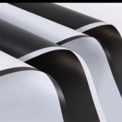 

MONOCHROME Cellophane flower wrapping/ kertas buket hitam putih