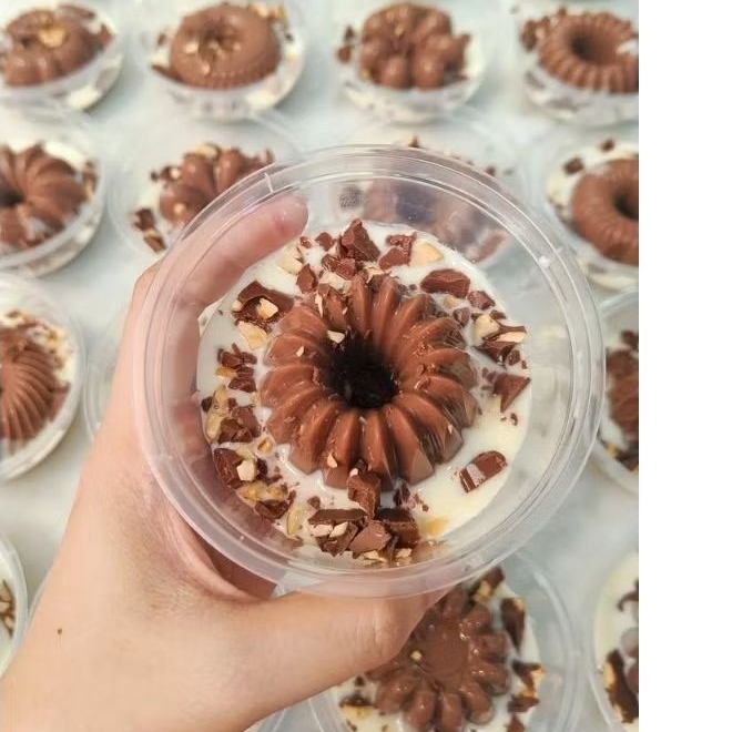 

Puding Coklat Vla Silverqueen Single Pack 200 ml