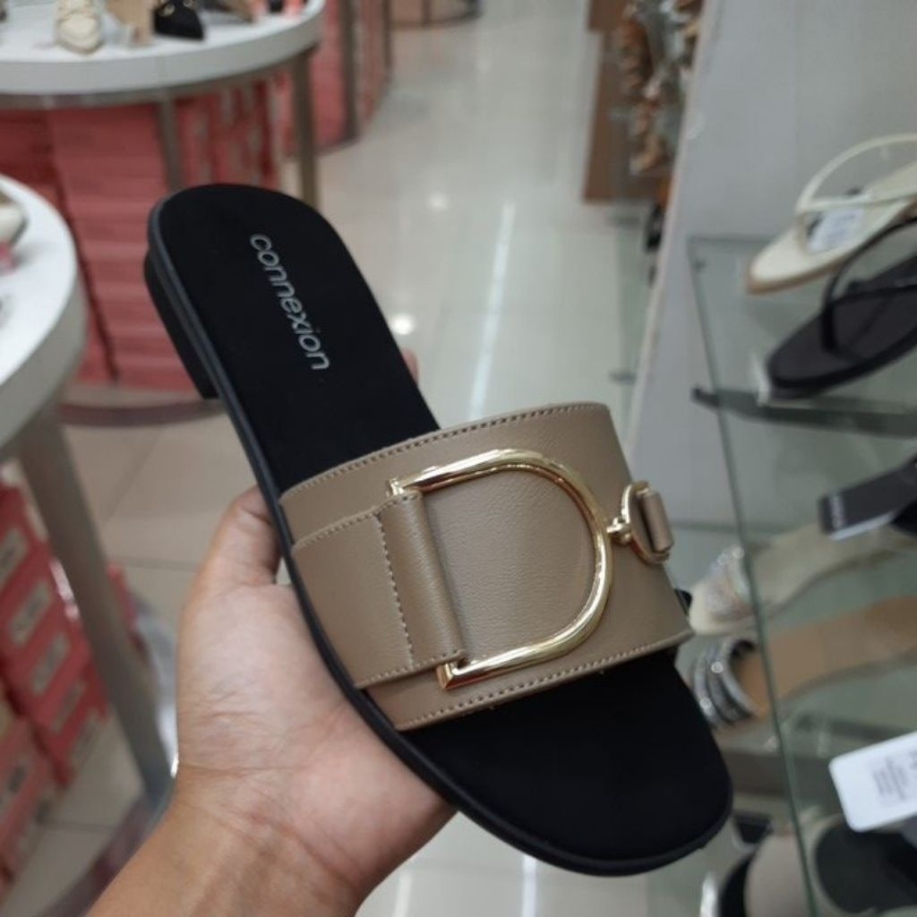 CONNEXION SANDAL FLAT SLOP WANITA KEKINIAN TERLARIS ORIGINAL MATAHARI