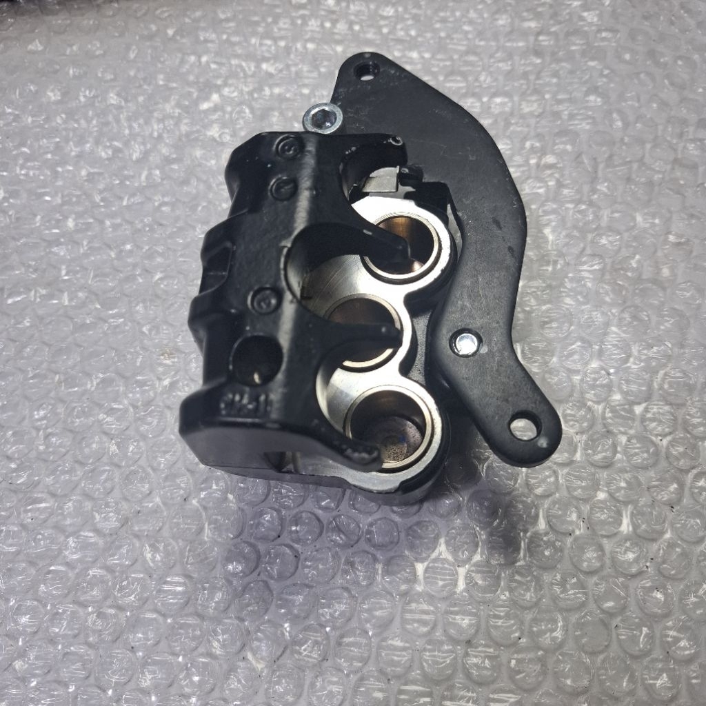 KALIPER DEPAN MOTOR HONDA PCX 160/PCX150/ADV CBS