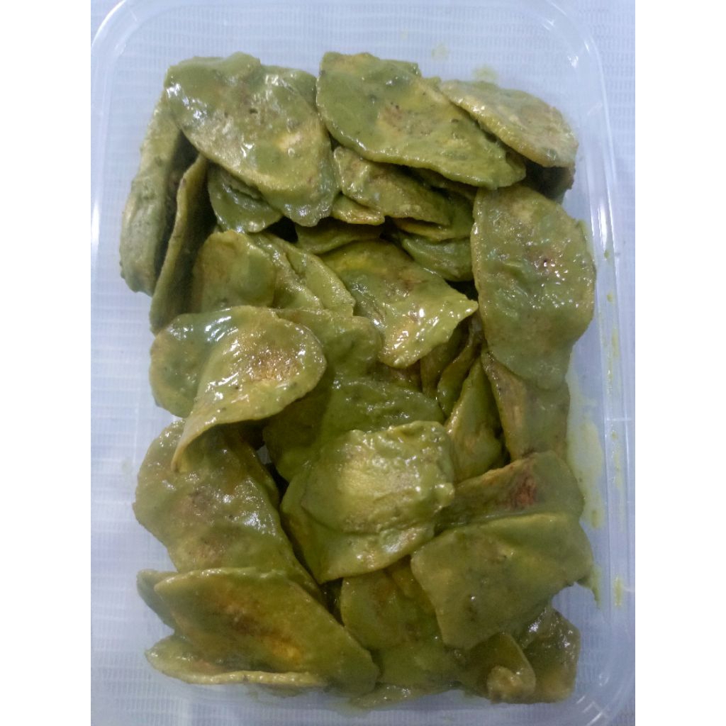 

keripik pisang varian rasa green tea 150 gram kemasan thinwall 500 ml