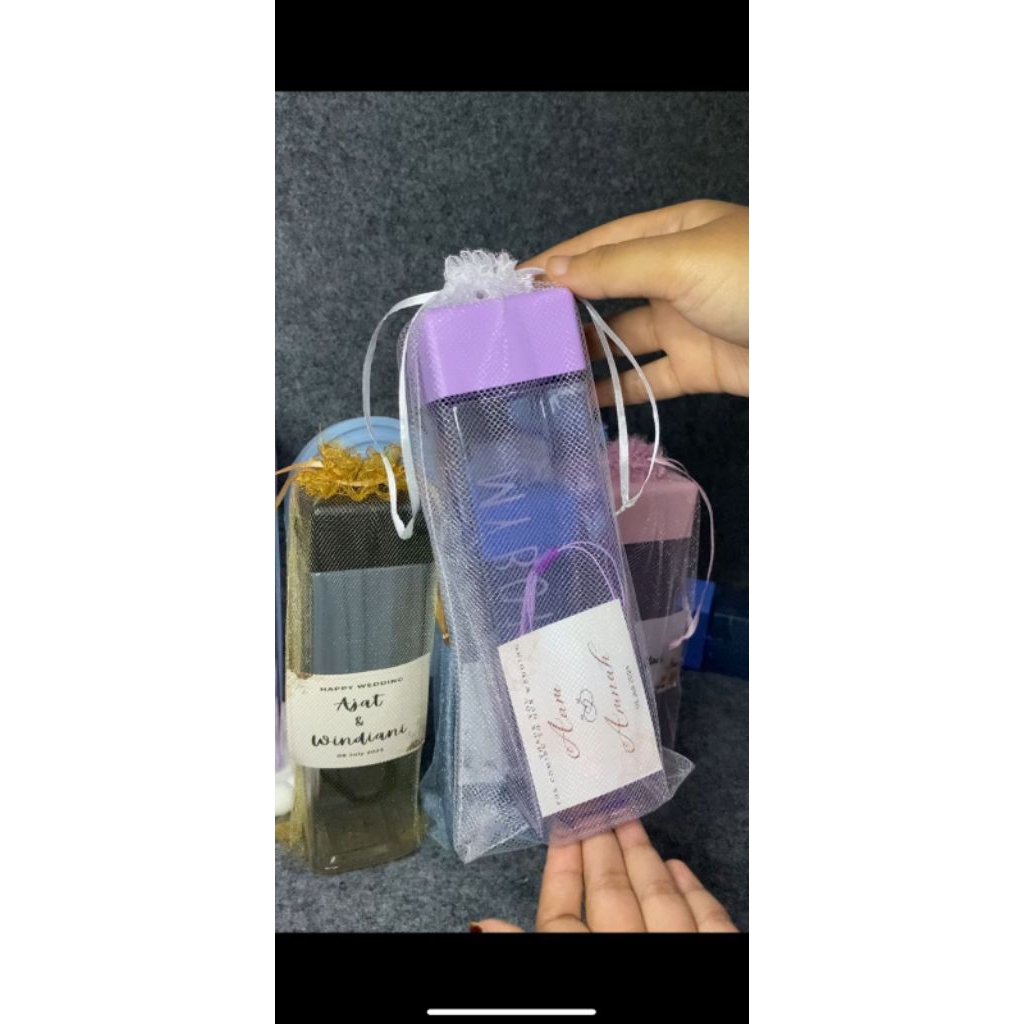 Souvenir Pernikahan | Souvenir Botol Minum/Custom Nama | Souvenir Murah Bermanfaat