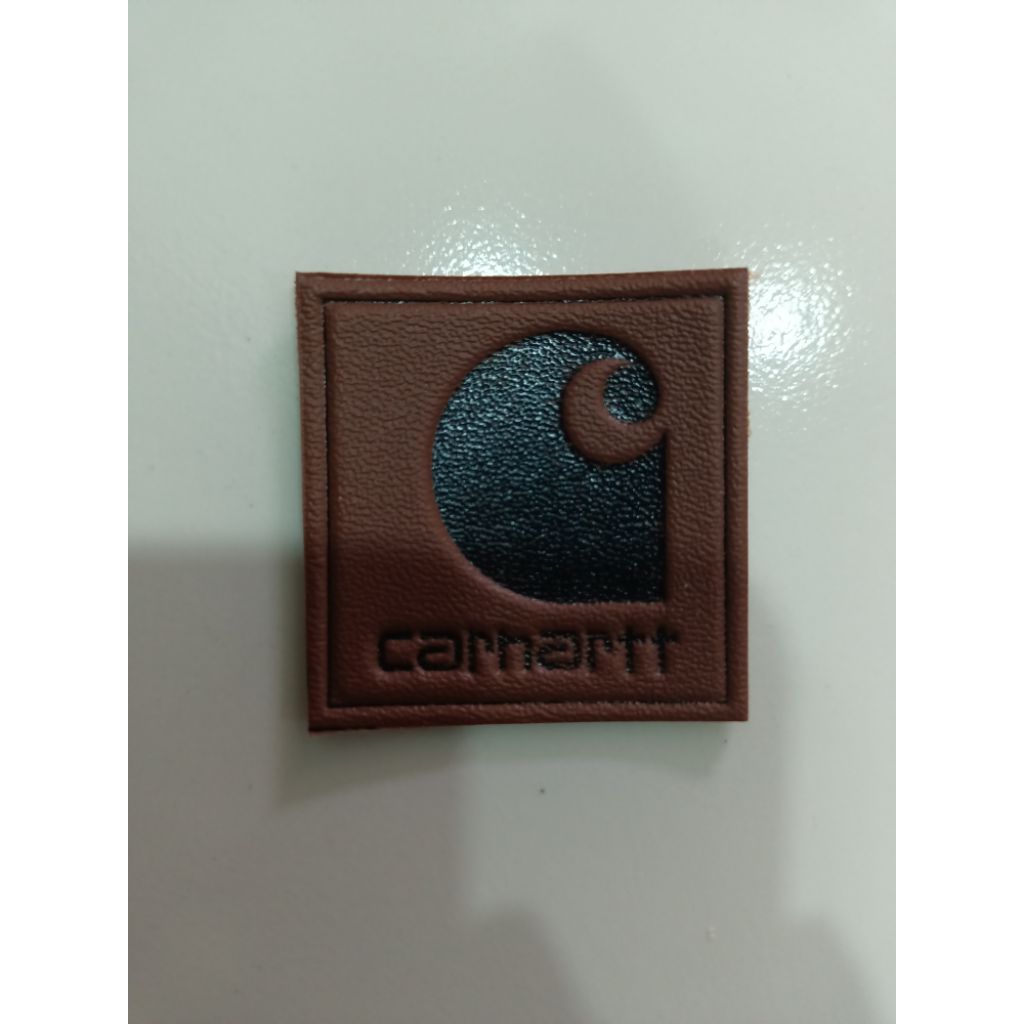 

Emblem patch leather Logo Carhart 4cmX4cm
