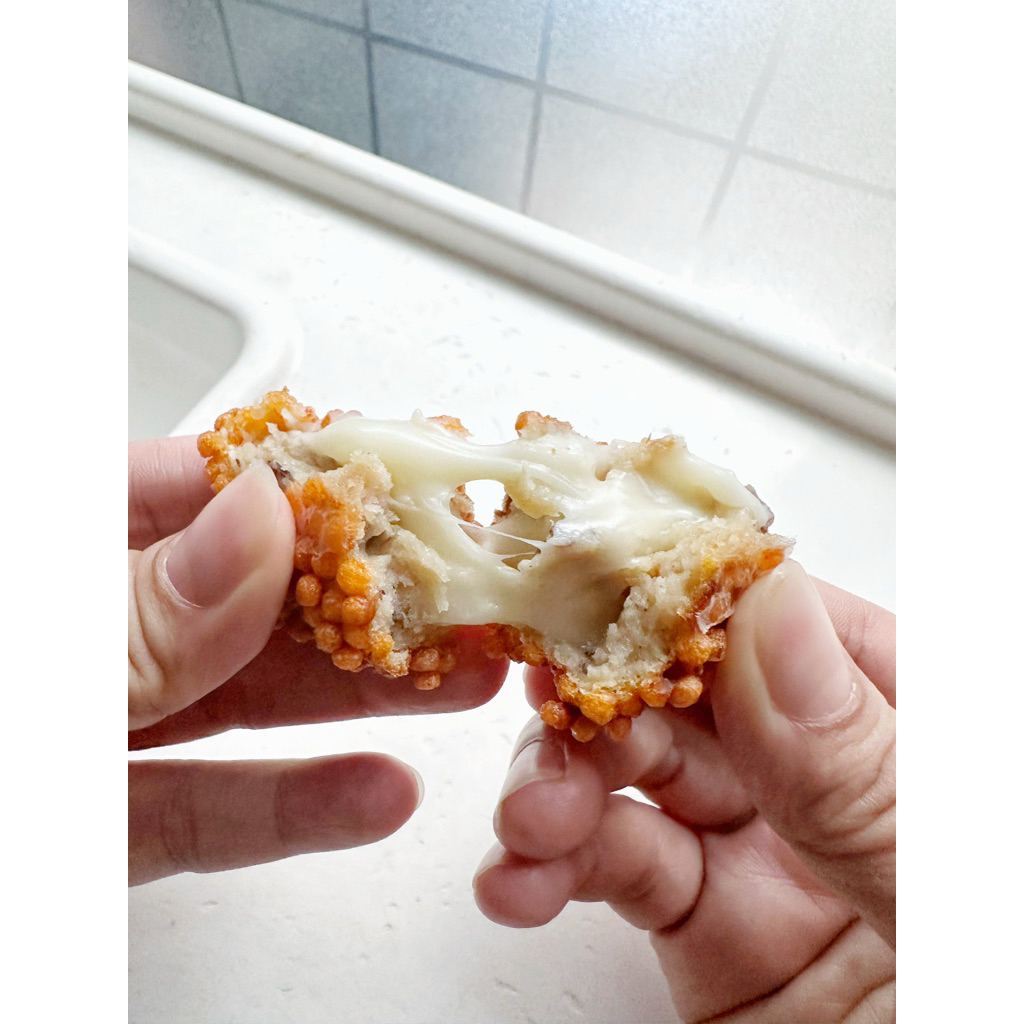 

BOLA AYAM KEJU / FROZENFOOD / MAKAN ANAK / BEKAL ANAK / CEMILAN ANAK HALAL NO PENGAWET HOMED