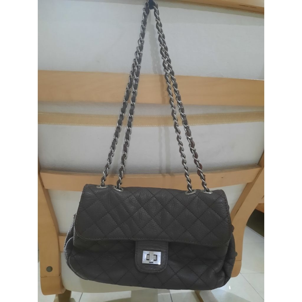 Yajna Sling Bag Kulas